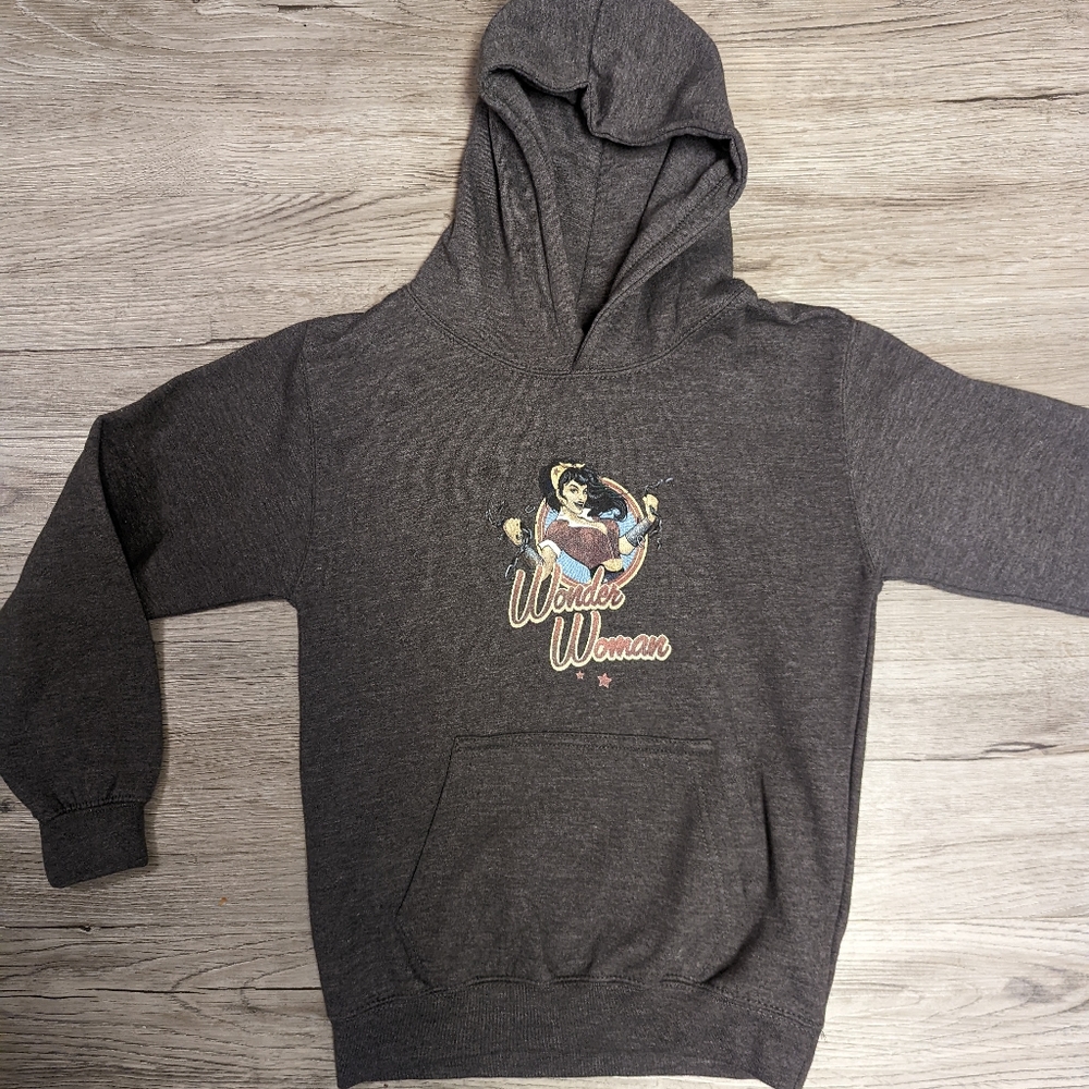 NWOT'S, DC bombshells, WW hoodie, xs